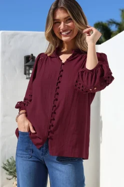 Alyce Shirt - Mandarin Collar Cut Out Detailed Sleeve Button Down in Burgundy><noscript><img width=