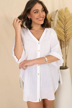 Beachly Shirt - Folded Collar Button Down Relaxed Shirt In White><noscript><img width=