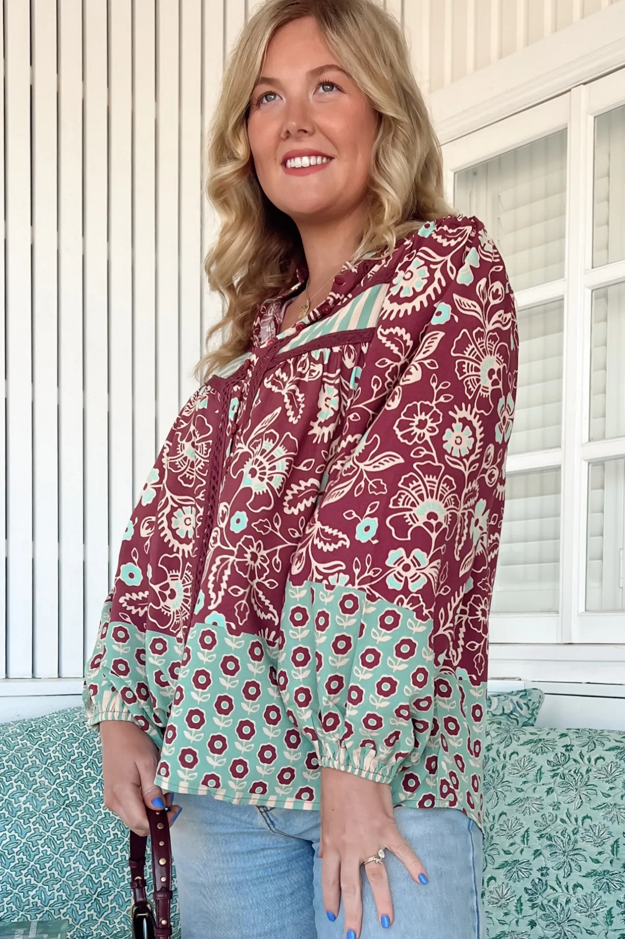 Bee Blouse - Lace Decal Button Down Long Sleeve Blouse in Athena Print>Jaase Online