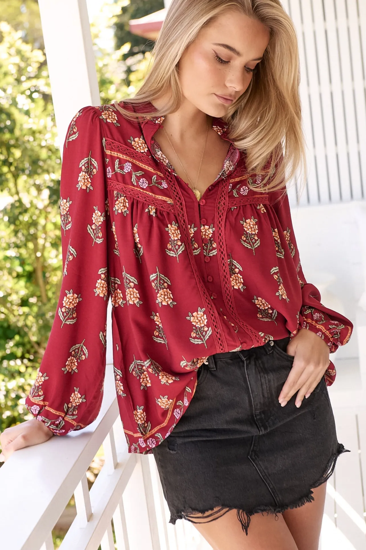Bee Blouse - Lace Decal Button Down Long Sleeve Blouse in Grenache Print>Jaase Outlet