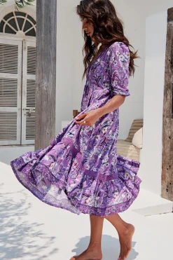 Cardinal Midi Dress - V-Neck Shift Dress with Lace Splicing and Optional Waist Tie in Rhodium Print><noscript><img width=