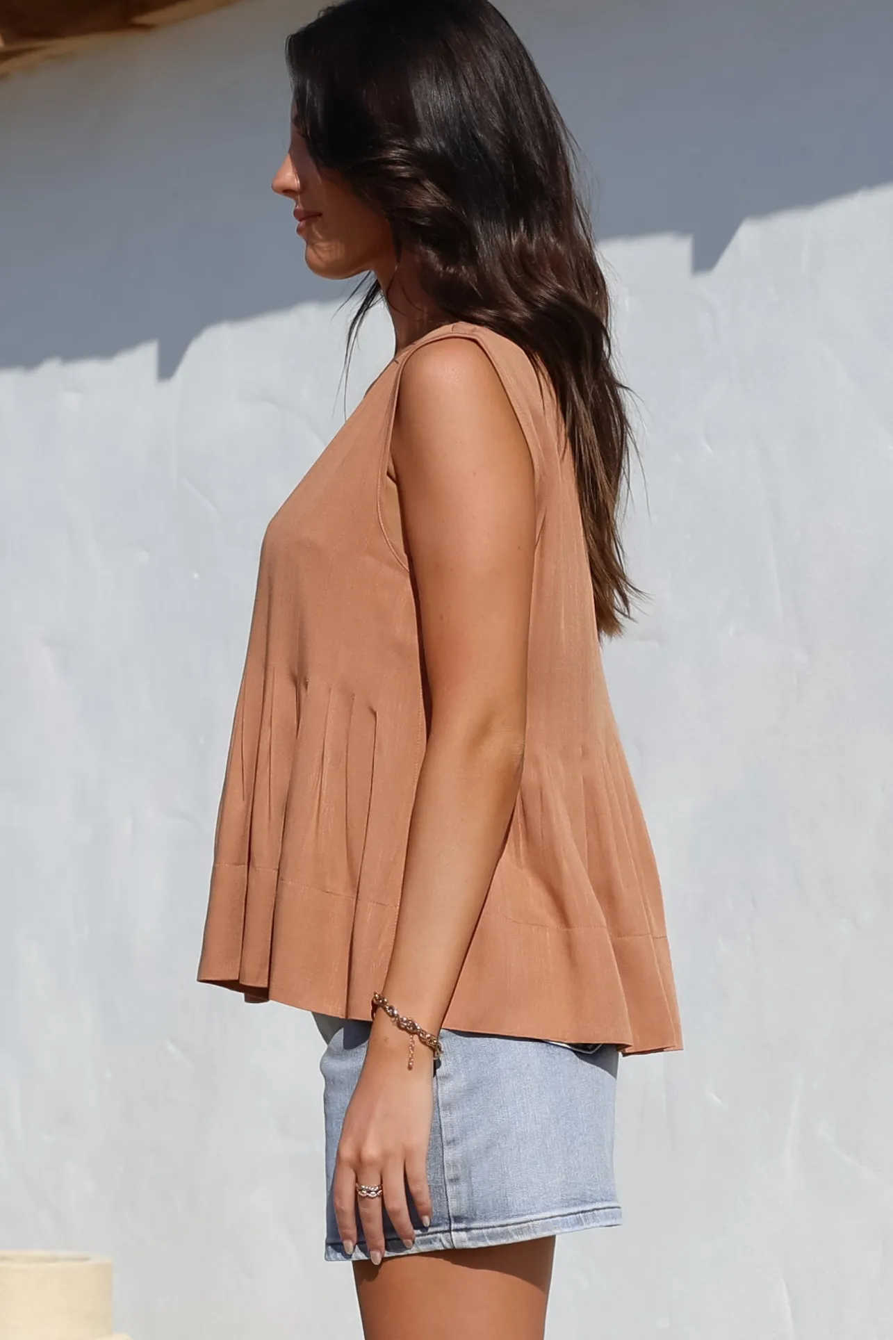 Cassidy Top - Crew Neck Sleeveless Swing Top with Pleats in Rust>Salty Crush Outlet