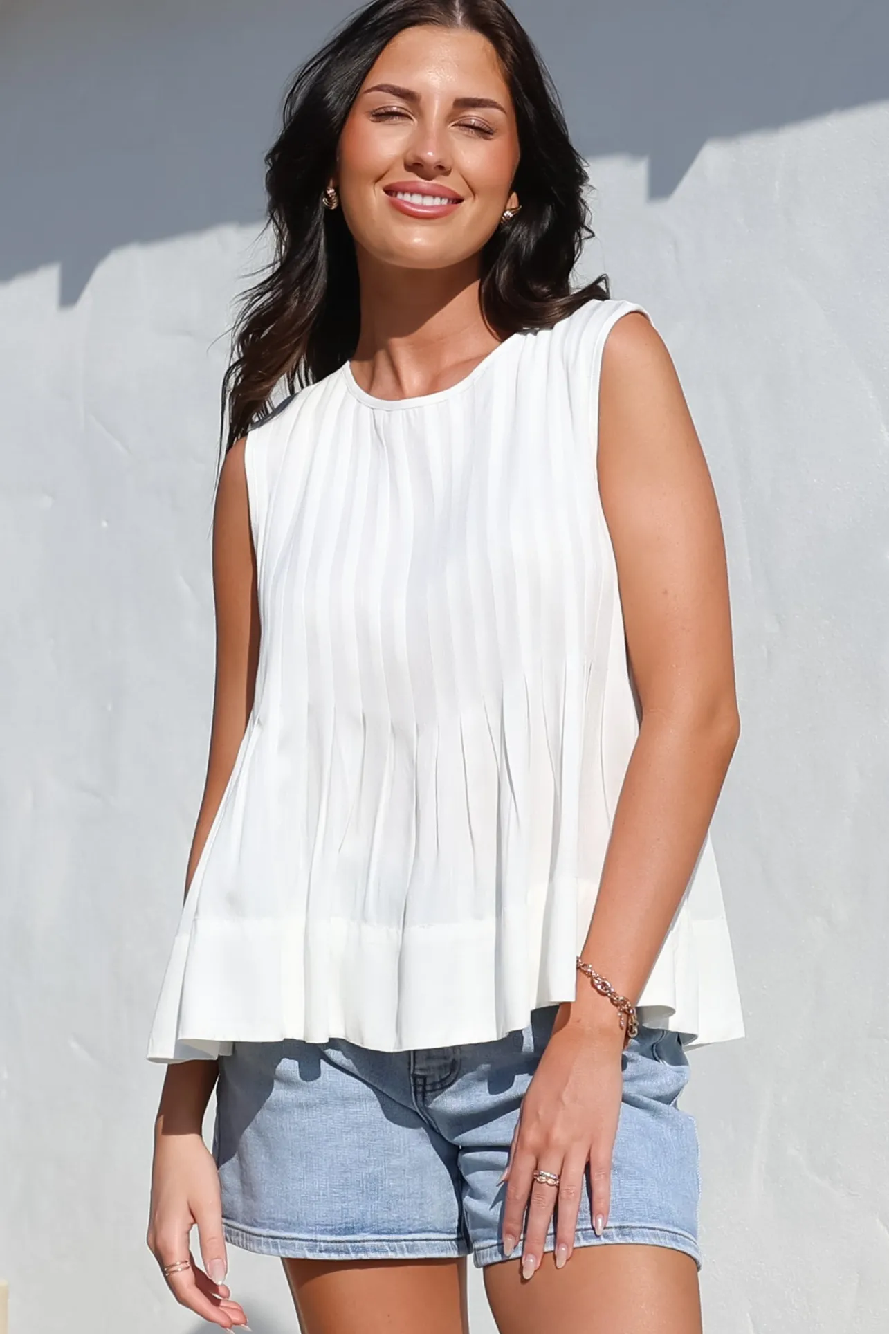 Cassidy Top - Crew Neck Sleeveless Swing Top with Pleats in White>Salty Crush