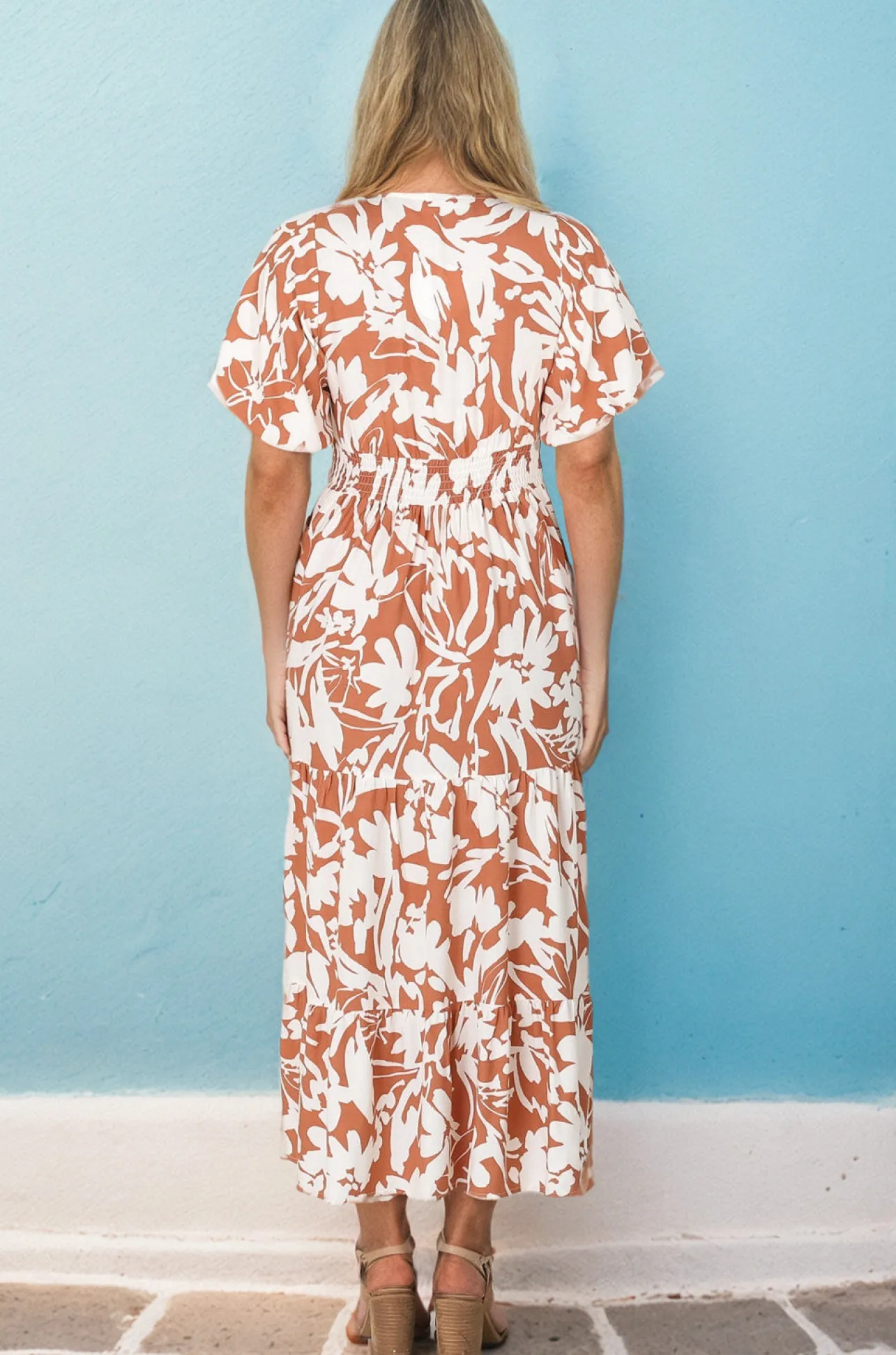 Charis Midi Dress - Pull In V Neckline Dress With Cap Balloon Sleeves In Rust>Salty Crush Sale