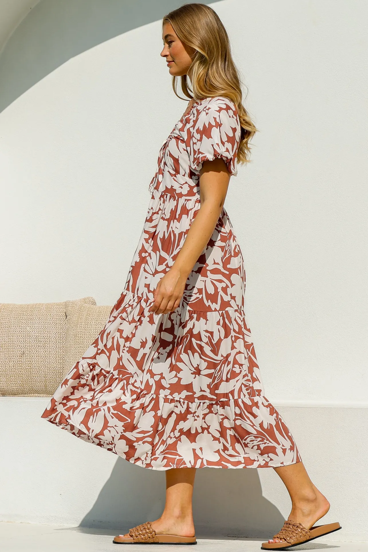 Charis Midi Dress - Pull In V Neckline Dress With Cap Balloon Sleeves In Rust>Salty Crush Sale