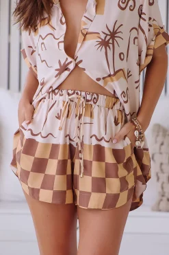 Charlie Shorts - Elasticated High Waist Short with Scoop Hem and Pockets in Tuscan Sands Print>Jaase Discount