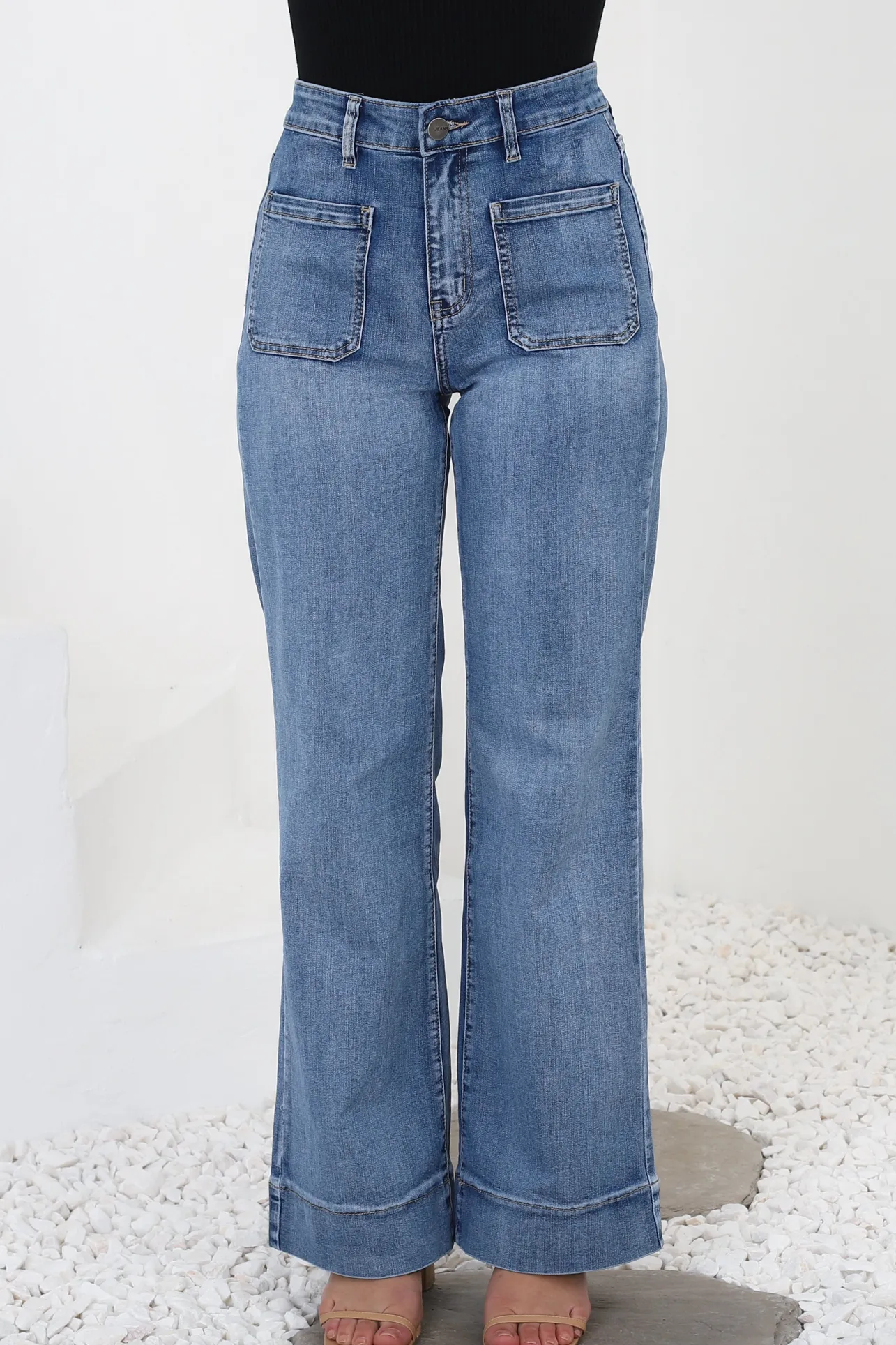 Cindy Wide Leg Jean in Mid Denim Wash>Salty Crush New