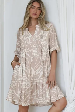 Evie Mini Dress - 3/4 Sleeve Tiered Smock Dress in Jeani Print Beige>Salty Crush Discount