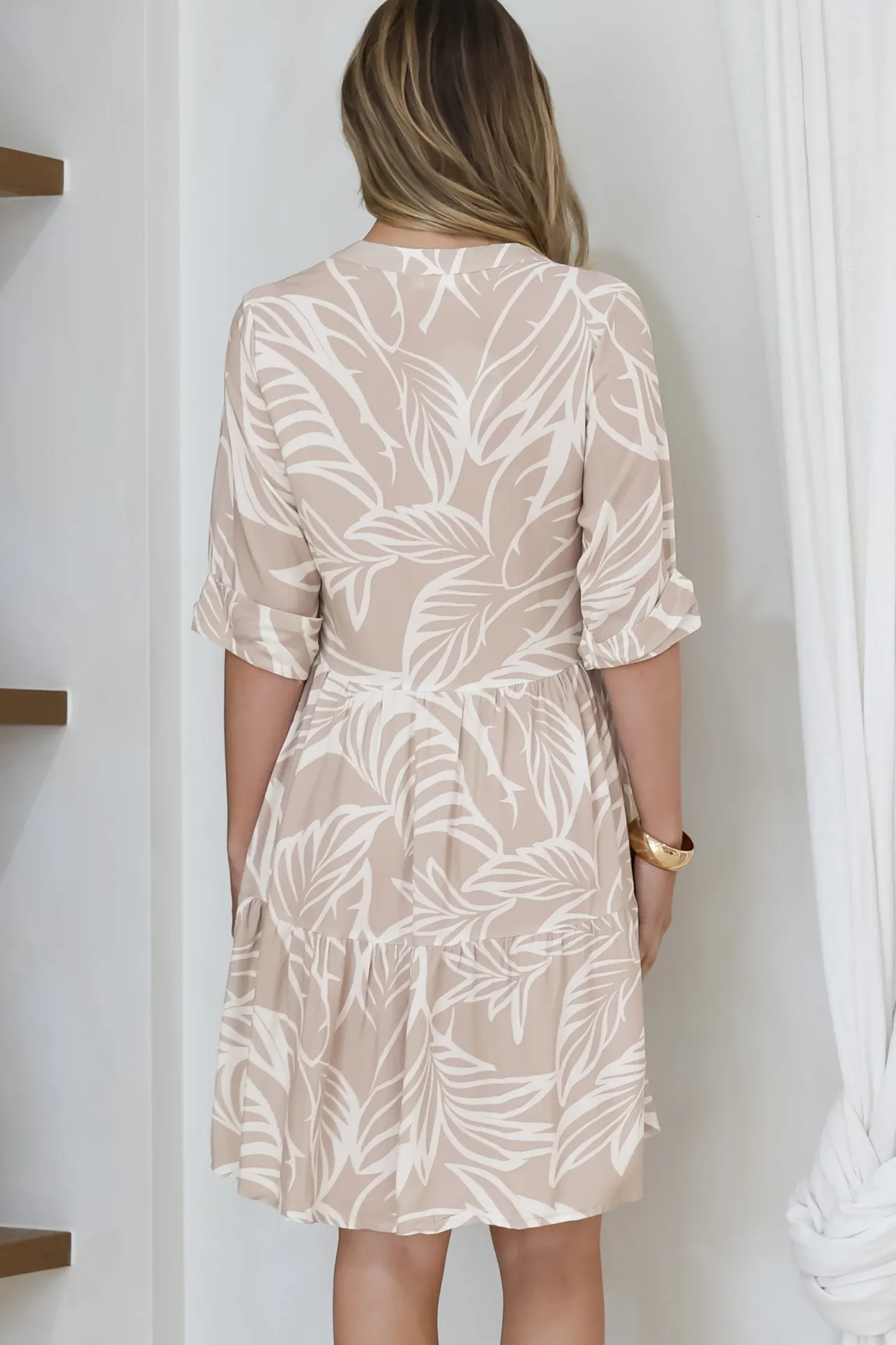Evie Mini Dress - 3/4 Sleeve Tiered Smock Dress in Jeani Print Beige>Salty Crush Discount