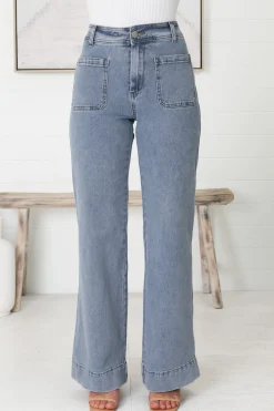 Farah Jeans - Highwaisted Flare Leg Stretch Jean in Light Denim><noscript><img width=