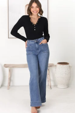 Farah Jeans - Highwaisted Flare Leg Stretch Jean in Mid Denim><noscript><img width=
