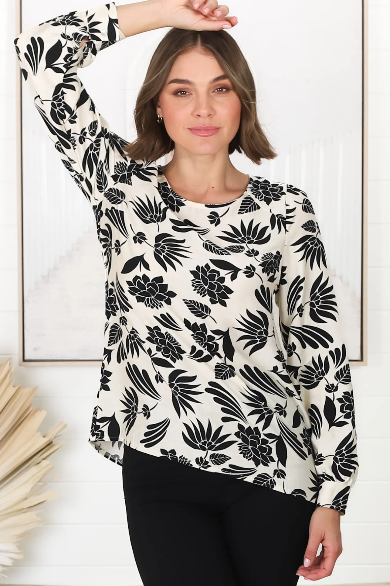 Fintra Top - Zipper Detail Long Sleeve Top in Black Kacia Print>Salty Crush New