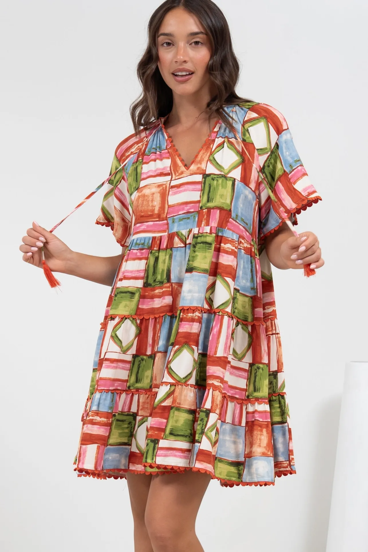 Ginley Mini Dress - V-Neck Scallop Spliced Tiered Dress in Tami Print>Salty Crush Sale