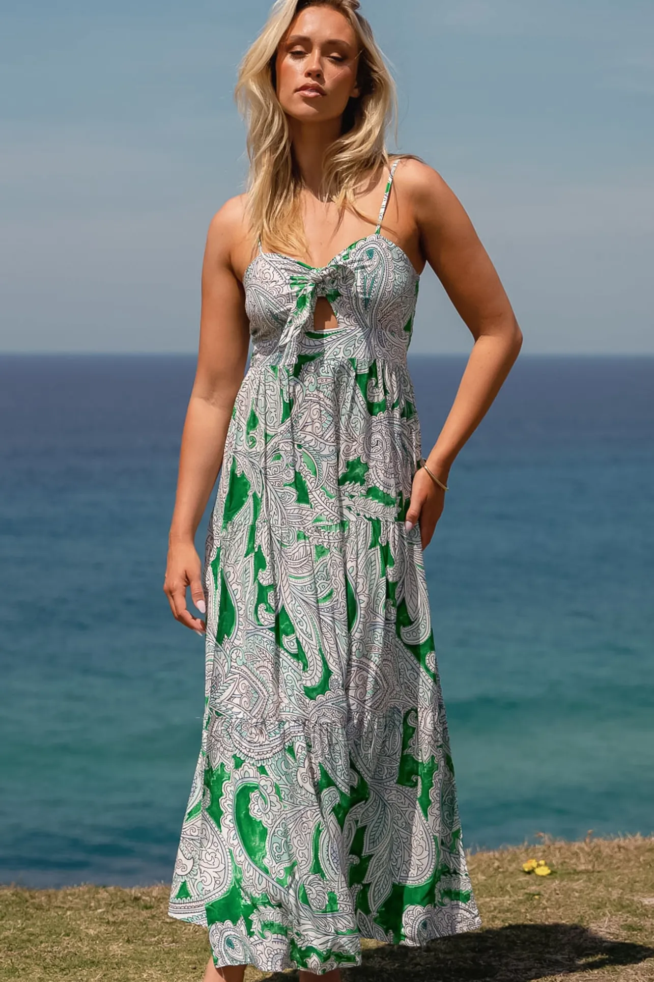 - Bambi Maxi Dress: Sun Dress with Cut Out Detail and Bow at the Bust in Kashira Print>Jaase Online