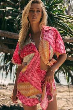 - Lola Shirt: High-Low Button Down Shirt in Viva Bonita Print>Jaase Clearance