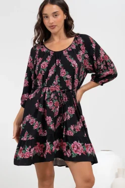 Jannis Mini Dress - Scoop Neckline Shift Dress with Belt in Love Story Print><noscript><img width=