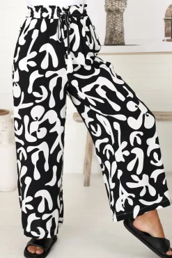 Jaxie Pants - Elasticated Paperbag Waist with Drawstring Wide Leg Pants with Pockets in Black><noscript><img width=