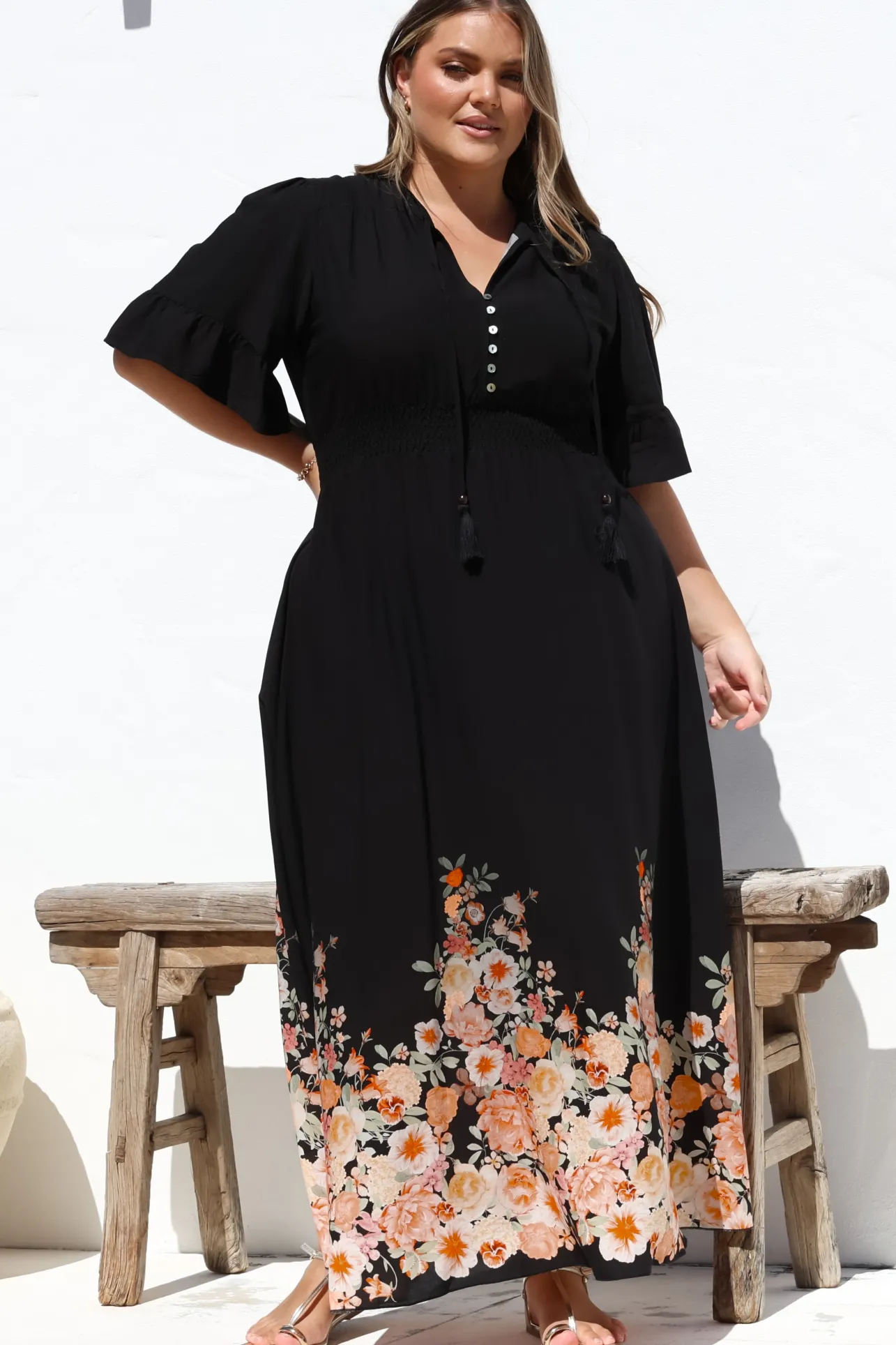 Jemina Maxi Dress - V-Neck Elasticated Waist A-Line Dress in Florence Print Black>Salty Crush Sale
