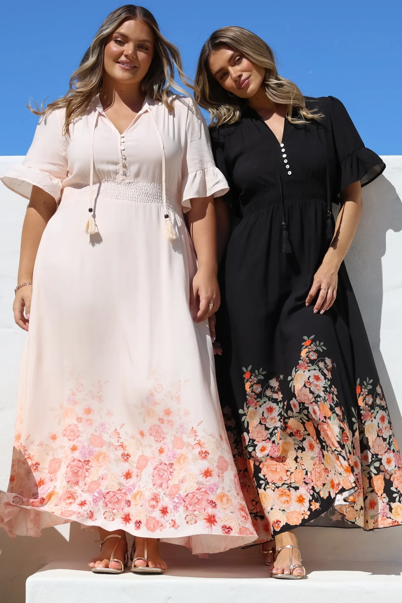 Jemina Maxi Dress - V-Neck Elasticated Waist A-Line Dress in Florence Print Black>Salty Crush Sale