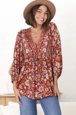 Joelle Top - V Neck High-Low Top in Anissa Print Rust><noscript><img width=