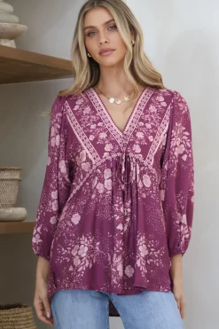 Joelle Top - V Neck High-Low Top in Briella Print in Berry><noscript><img width=