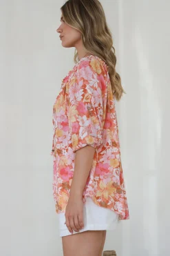 Journee Top - On or Off Shoulder Button Down in Tammi Print><noscript><img width=