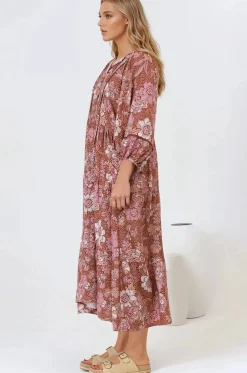 Kamali Midi Dress - Batwing Sleeve Smock Dress with Lace Detailing in Luedi Print in Rust><noscript><img width=