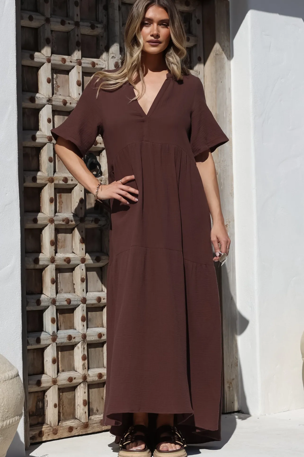 Laysa Maxi Dress - Mandarin Collar Buttoned Bodice Short Sleeve Dress in Chocolate>Salty Crush Hot