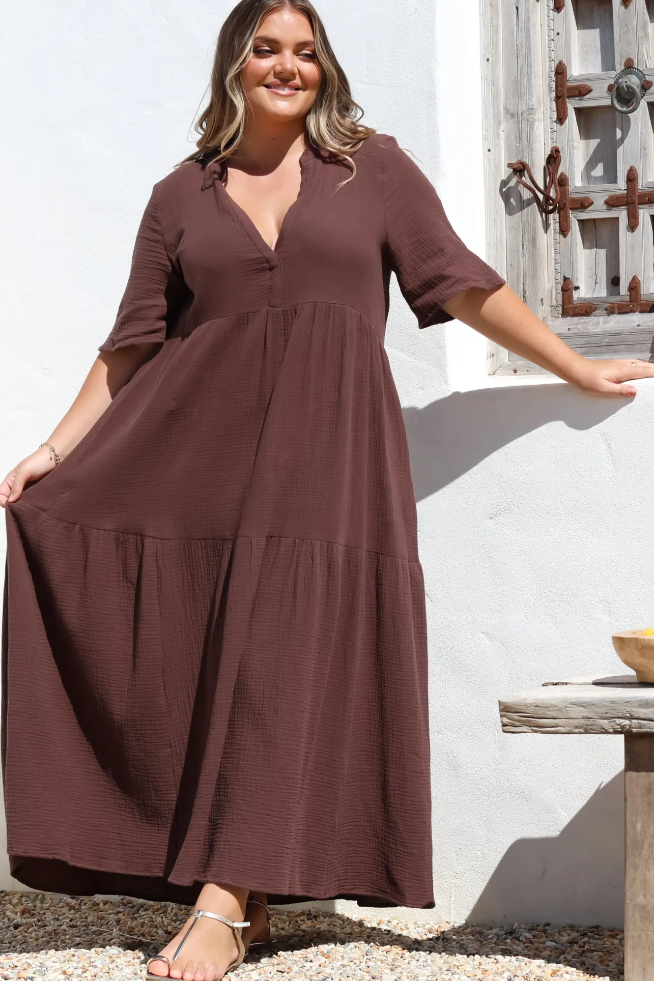 Laysa Maxi Dress - Mandarin Collar Buttoned Bodice Short Sleeve Dress in Chocolate>Salty Crush Hot