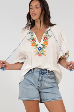 Margerie Top - Floral Embroidered Top with 3/4 Sleeves in White><noscript><img width=