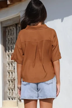 Marion Shirt - Collared Buttoned Down Shirt with Pockets in Rust><noscript><img width=