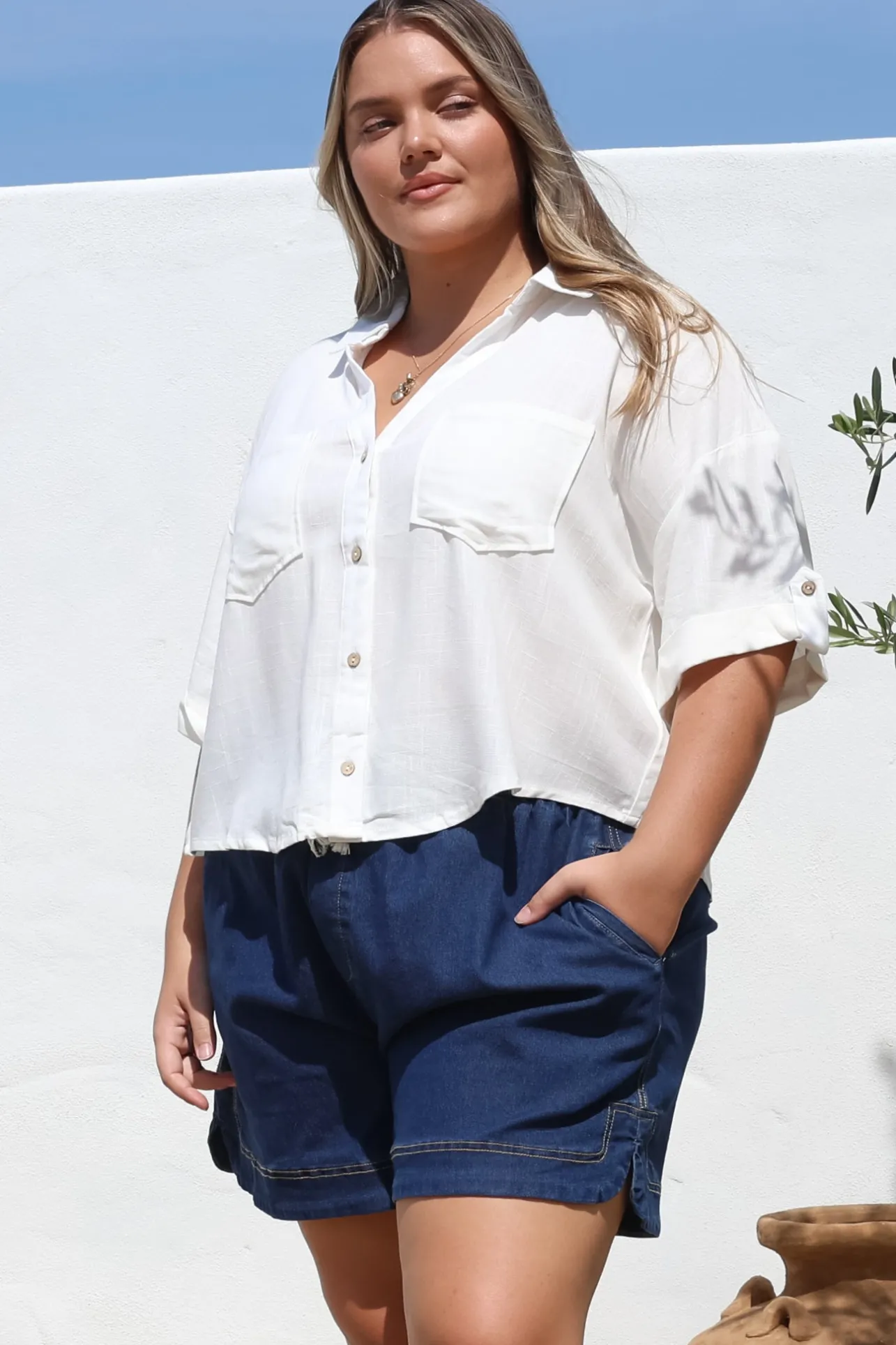 Marion Shirt - Collared Buttoned Down Shirt with Pockets in White>Salty Crush Hot