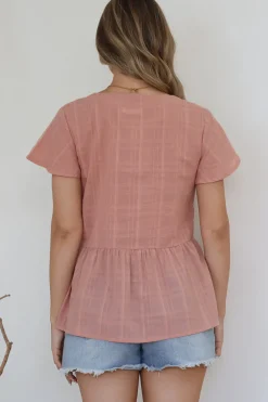 Mitzy Top - Textured Button Down Top with Cap Sleeves in Blush><noscript><img width=