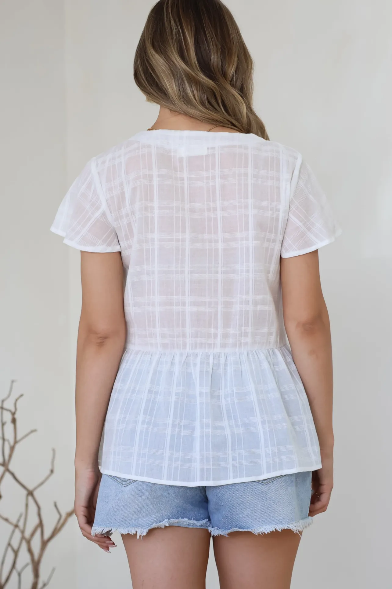 Mitzy Top - Textured Button Down Top with Cap Sleeves in White>Salty Crush Best
