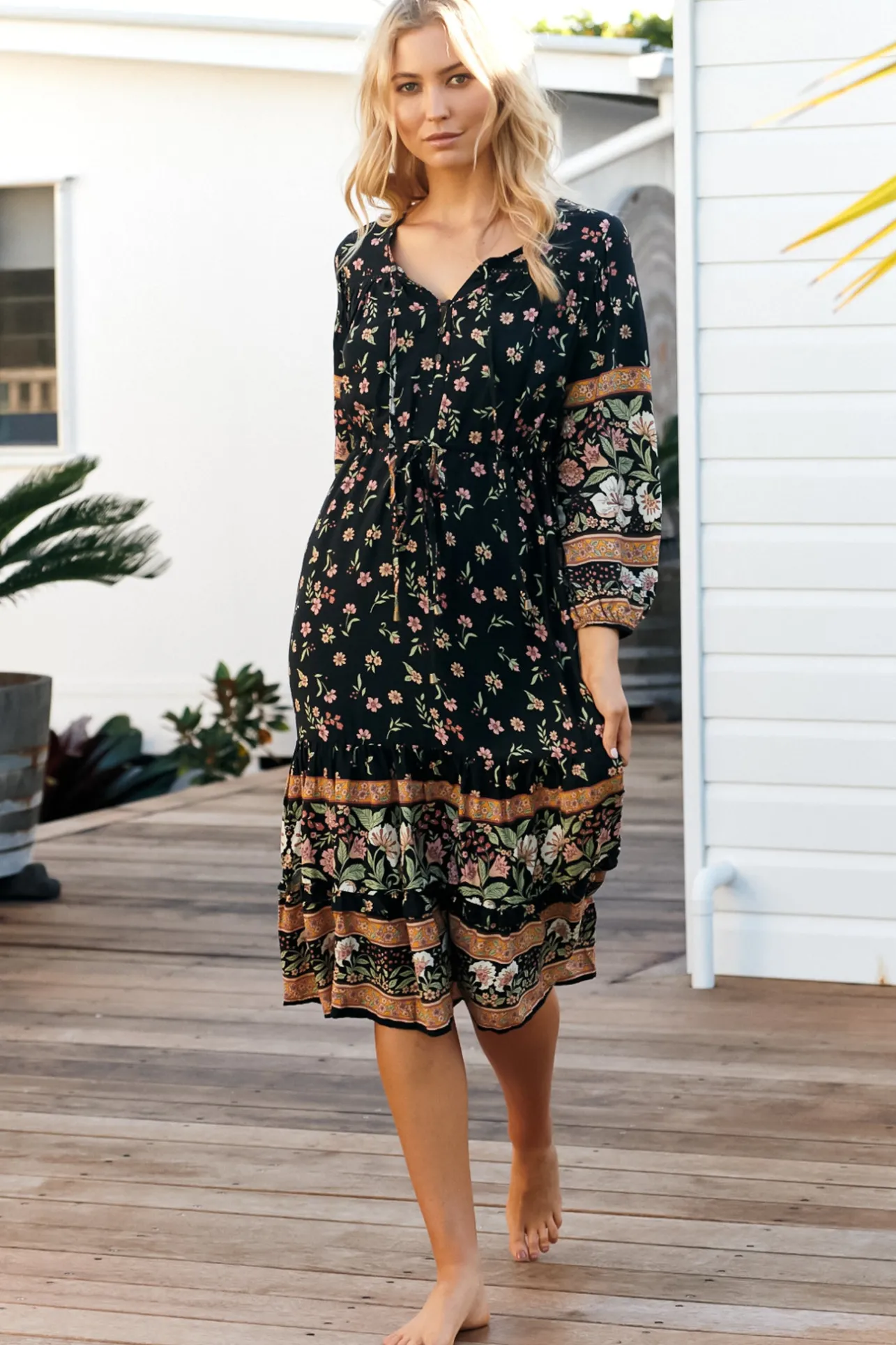 Olly Midi Dress: V Neck Pull in Waist Tie Tiered Dress in Eternity Print>Jaase Outlet