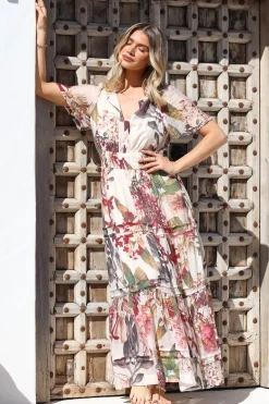 Payton Maxi Dress - Pleat Detailed A-Line Dress with Cap Flutter Sleeves in Leonor Print><noscript><img width=