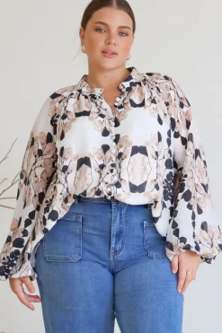 Portia Blouse - Button Down Lace Detail Shirt in Calea Beige Print><noscript><img width=