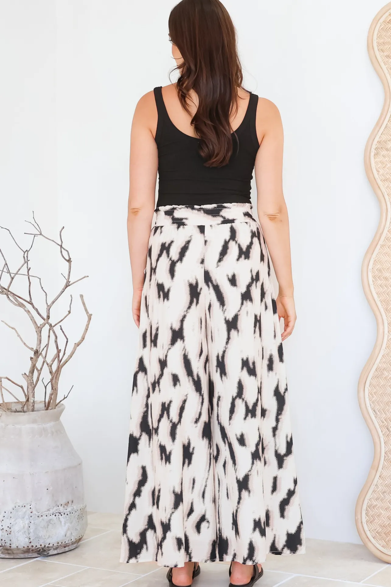 Rueben Pants - High Waisted Lined Wide Leg Pants with Pockets in Whisper Print>Salty Crush Discount