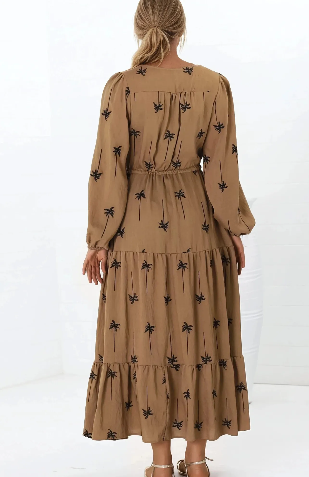 Rylie Maxi Dress - Embroidered Long Sleeve Dress with Pull Tie Waist in Palm Print Camel>Salty Crush New
