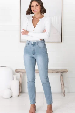 Rynn Jeans - High Waisted Mom Jean in Light Wash Denim>Salty Crush