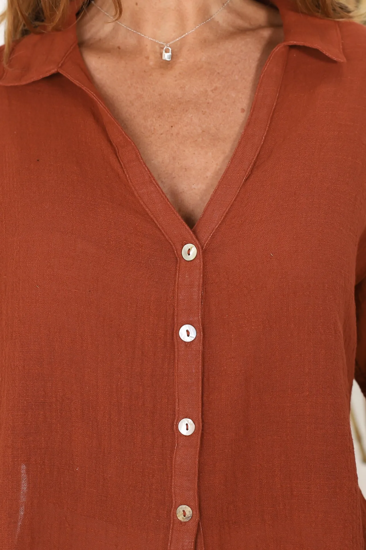 Shelly Shirt - Collared Button Down Shirt in Rust>Salty Crush Hot