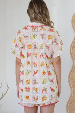 Stacy Shirt - Collared Button Down High-Low Shirt in Dahlar Print><noscript><img width=