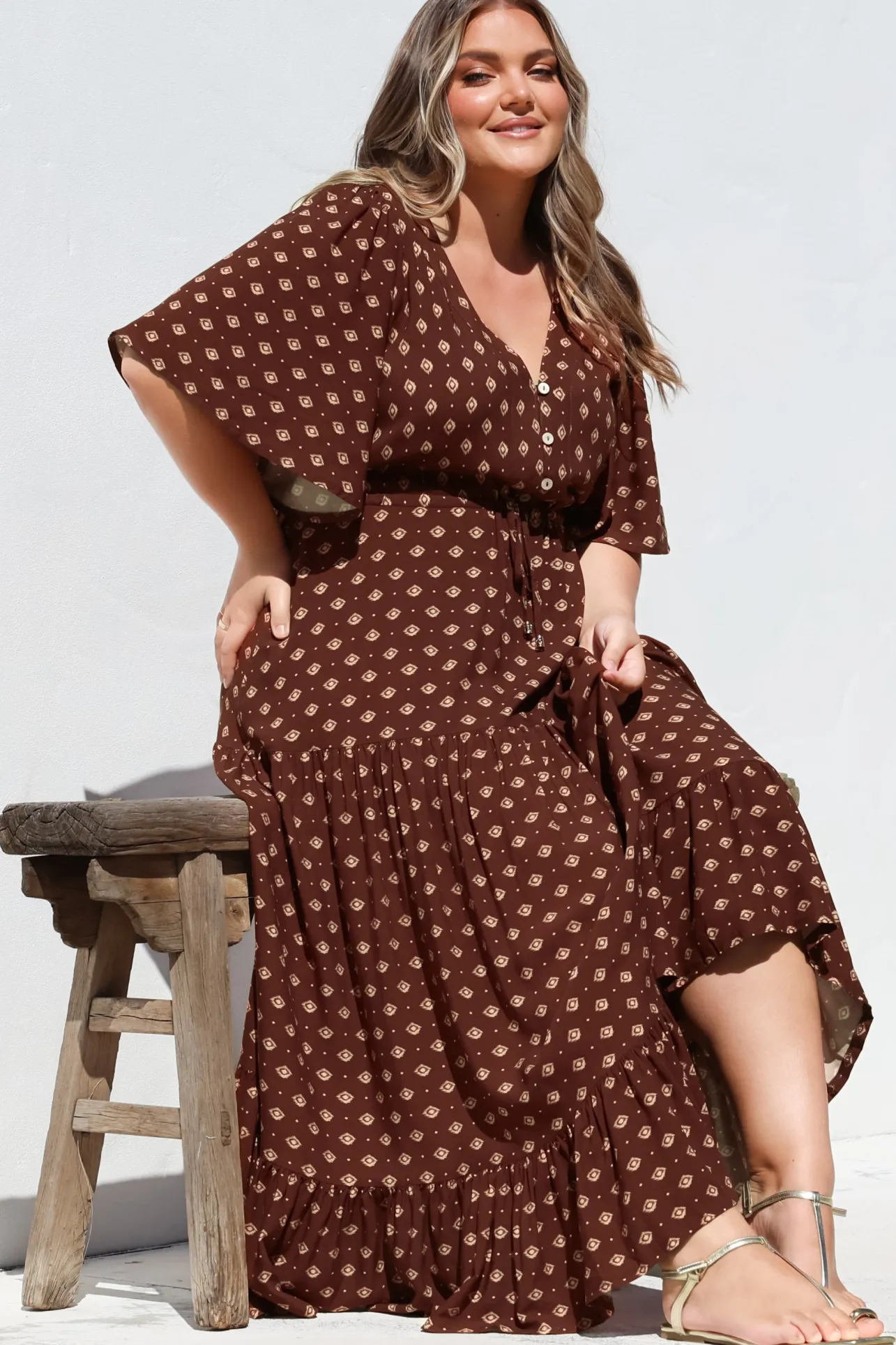 Tassia Maxi Dress - Buttoned Bodice Pull Tie Waist Dress in Kendy Print>Salty Crush