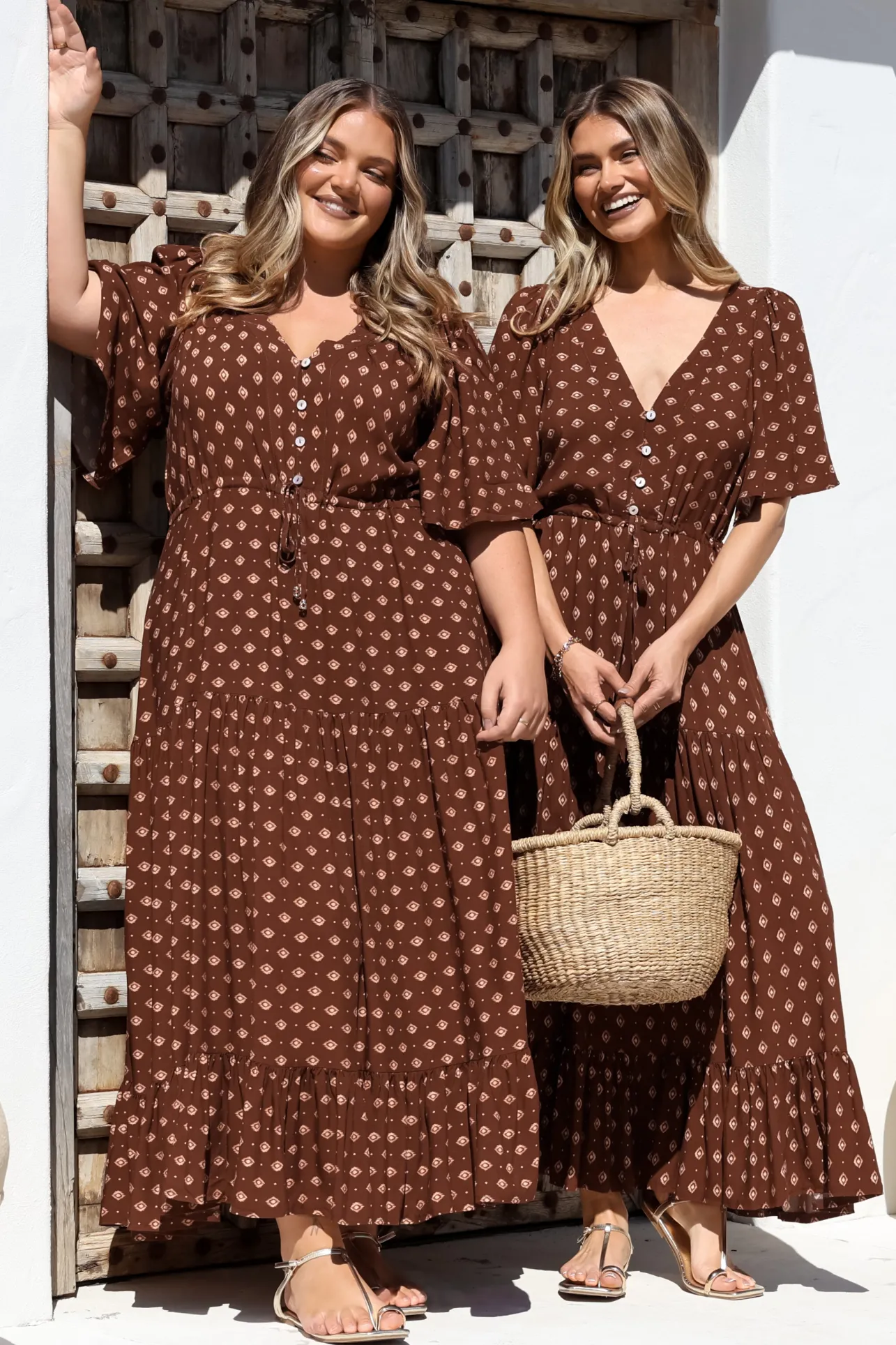 Tassia Maxi Dress - Buttoned Bodice Pull Tie Waist Dress in Kendy Print>Salty Crush
