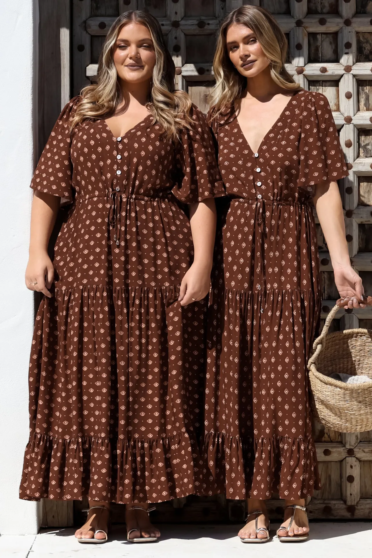 Tassia Maxi Dress - Buttoned Bodice Pull Tie Waist Dress in Kendy Print>Salty Crush