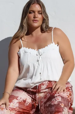 Tilly Top - Lace Sweetheart Neckline Cami with Adjustable Straps in White><noscript><img width=