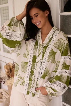 Viola Blouse - Collared Lace Spliced Button Down Blouse in Emery Print><noscript><img width=