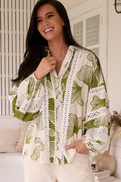 Viola Blouse - Collared Lace Spliced Button Down Blouse in Emery Print><noscript><img width=