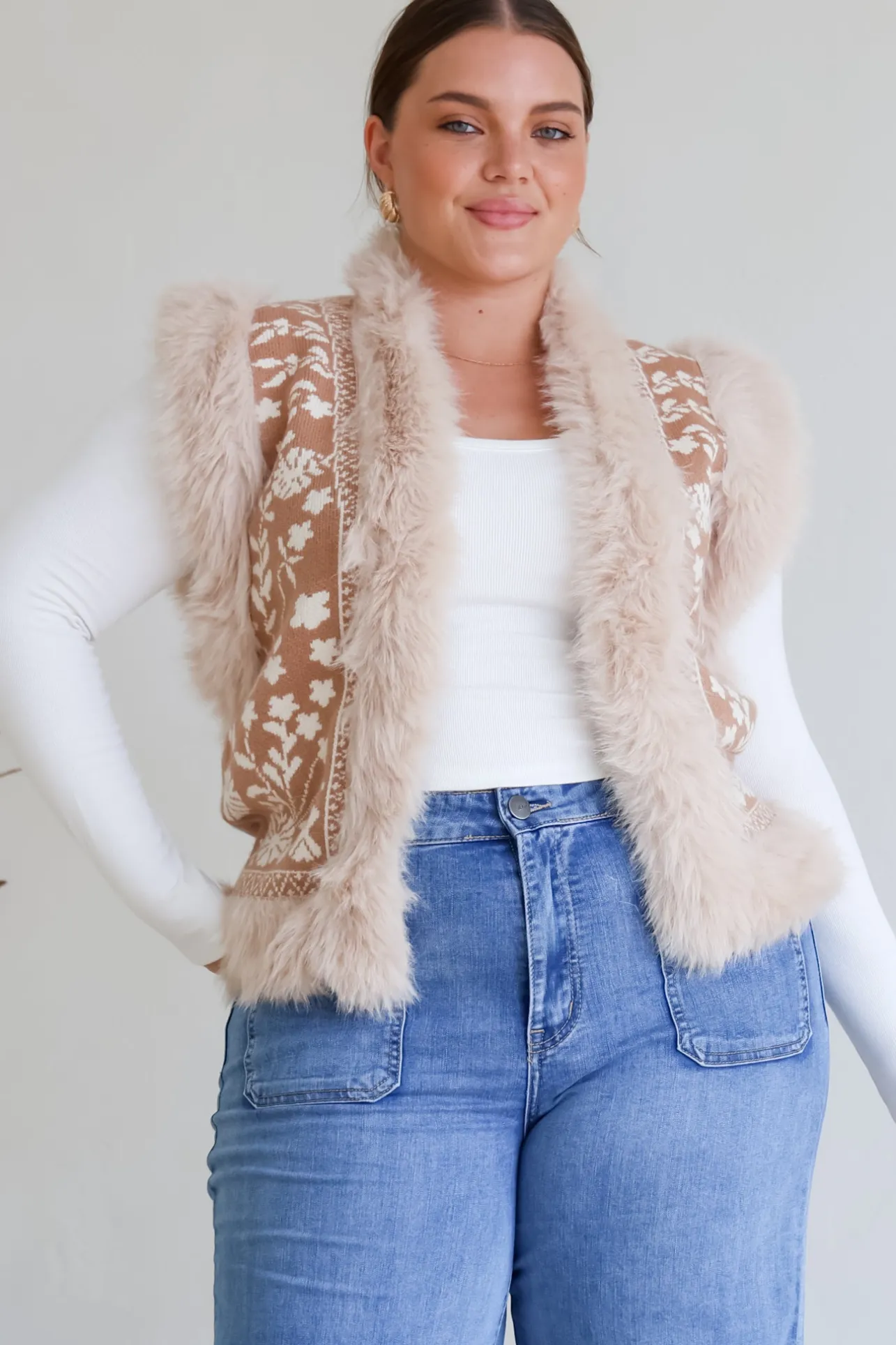Wolfe Knit Vest - Faux Fur Trim Open Vest in Camel>Salty Crush Sale
