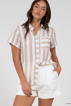 Wynn Shirt - Collared Button Down with Pocket in Gaubi Print Beige>Salty Crush Best